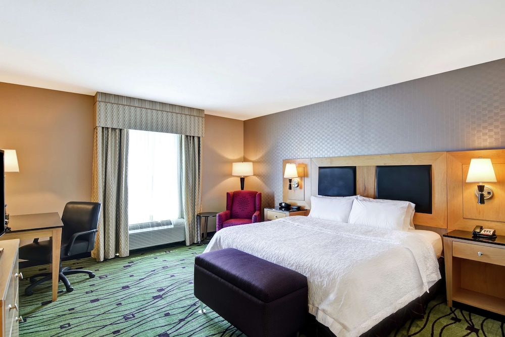Hampton Inn And Suites Raleigh Crabtree Valley Nc 25/55