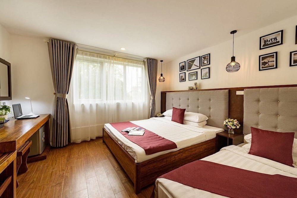 NT Elysian Hotel 21/76