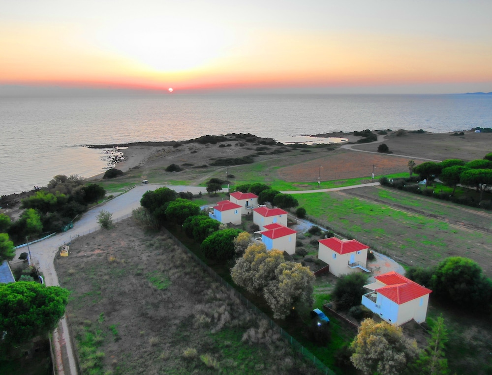 Romanos Beach Villas 44/49