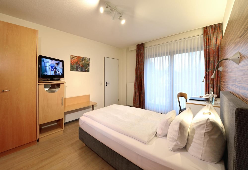 Hotel Hansen 12/41