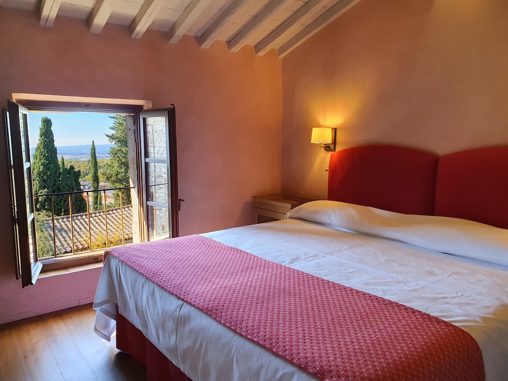 Junior Suite, Queen Bed