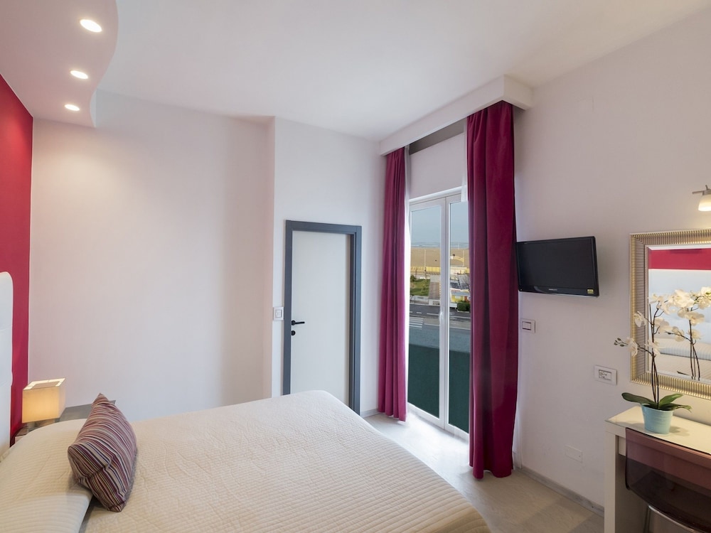 Hotel Levante Rimini 26/72