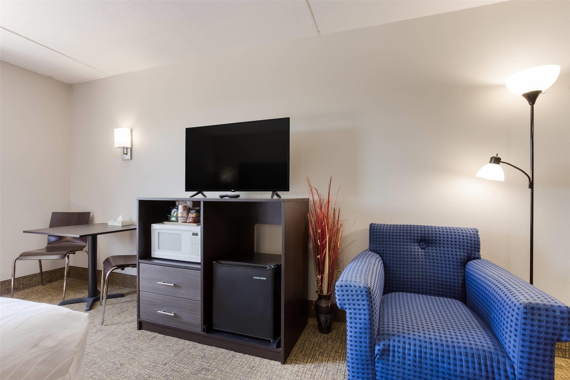 Rodeway Inn Branson, Brick House 32/35