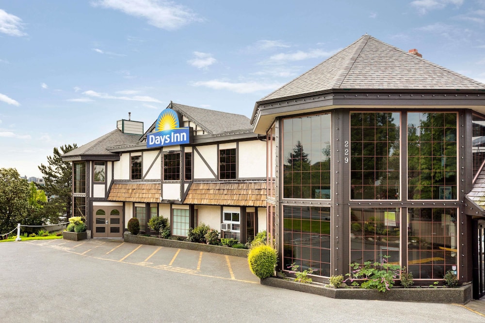 Days Inn By Wyndham Victoria Uptown photo5