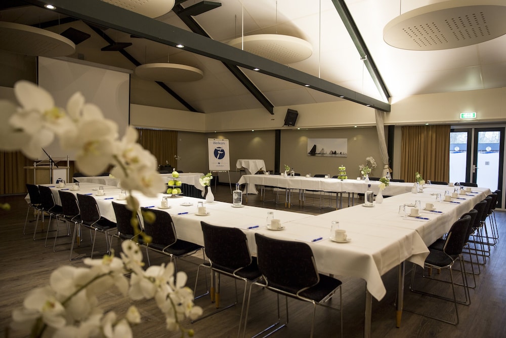 Fletcher Hotel-Restaurant Heidehof 42/50