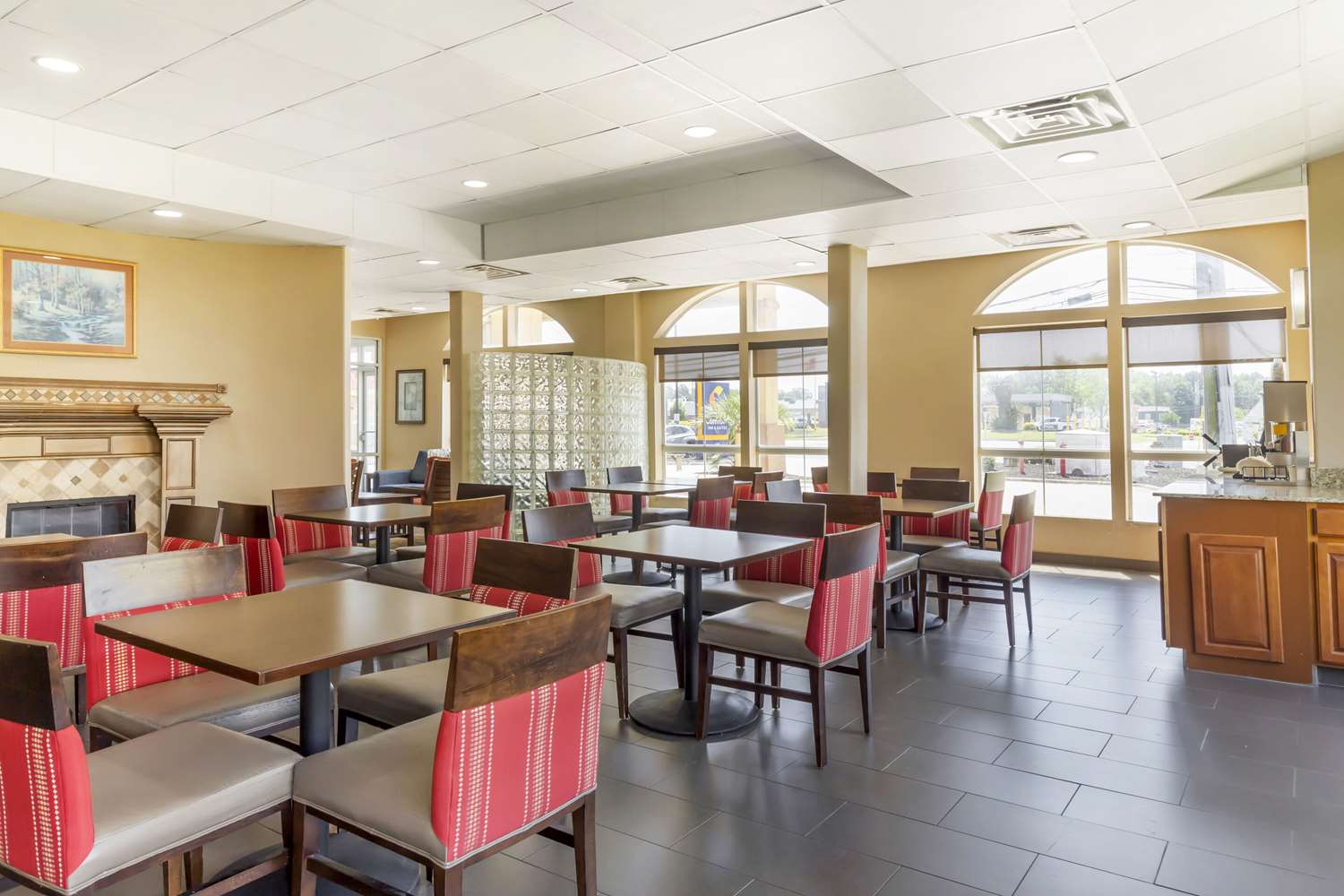 Comfort Inn & Suites Chesapeake - Portsmouth 29/33