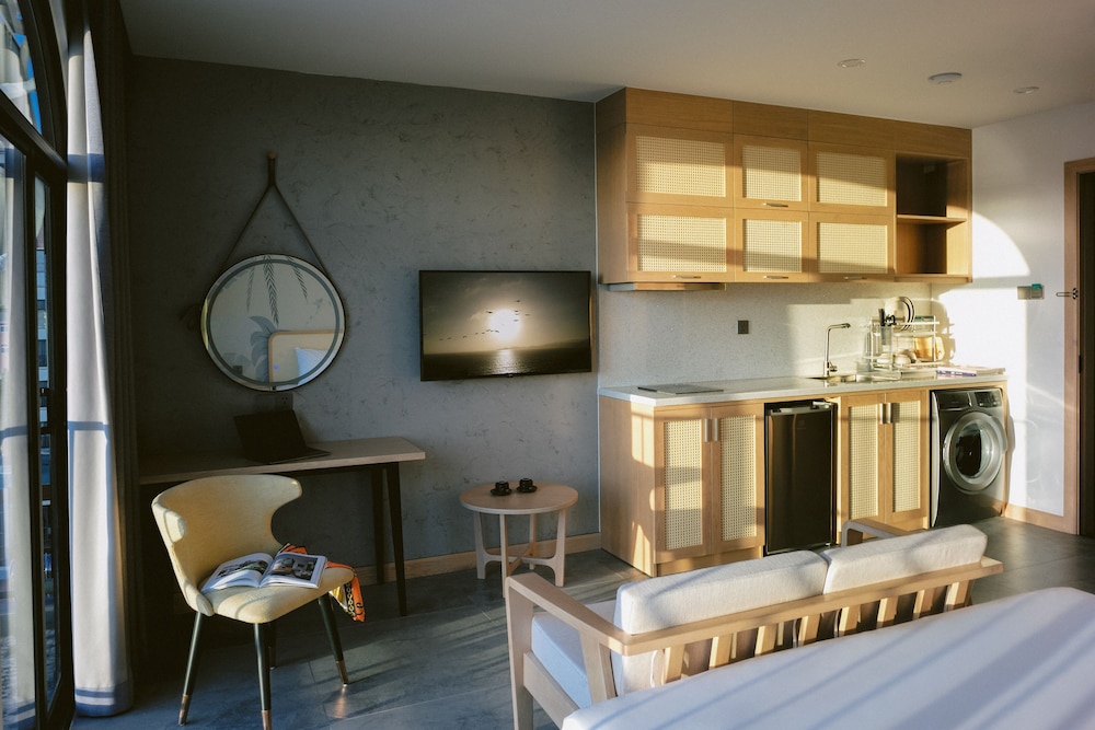Shi House by Haviland 47/54