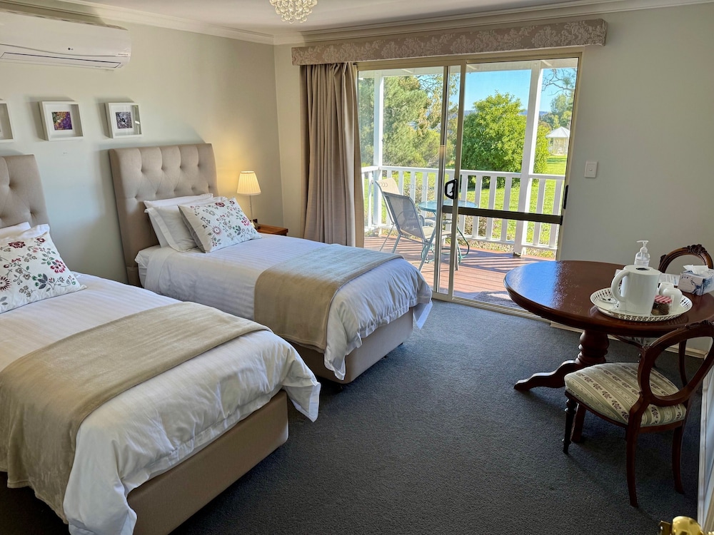 Shambhala Guesthouse 15/44