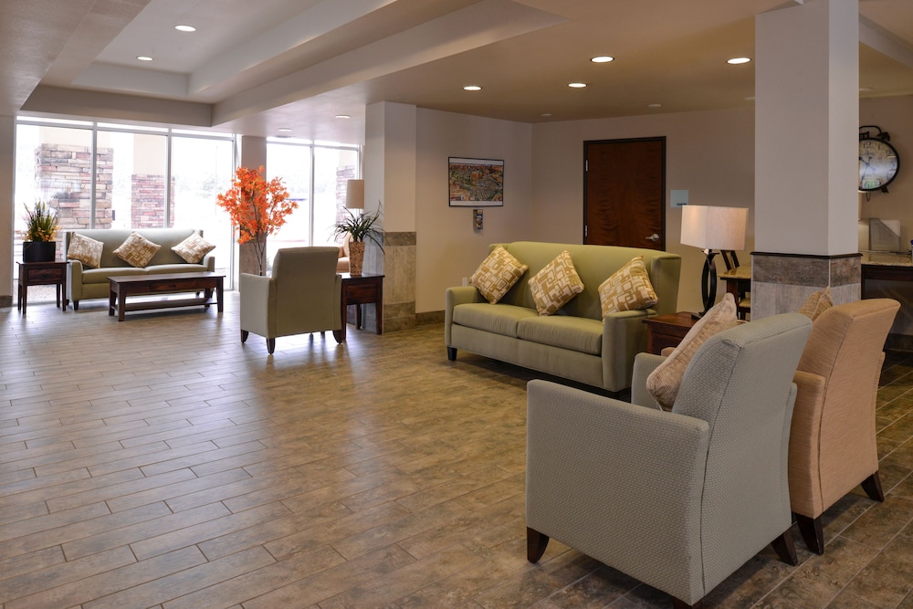 Holiday Inn Express And Suites Williams 38/44