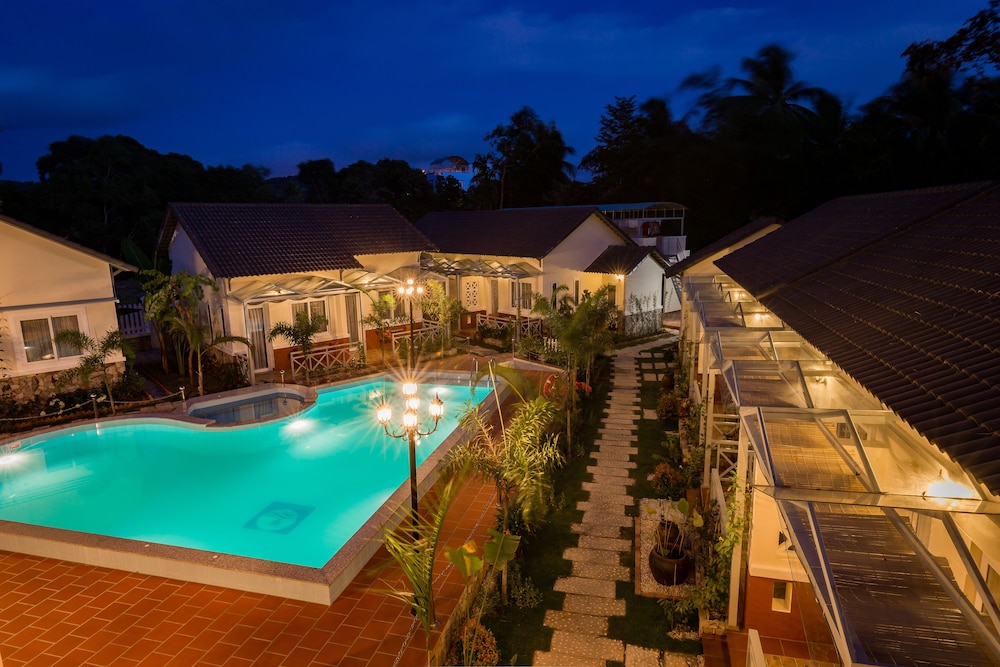 Blue Paradise Resort 54/67