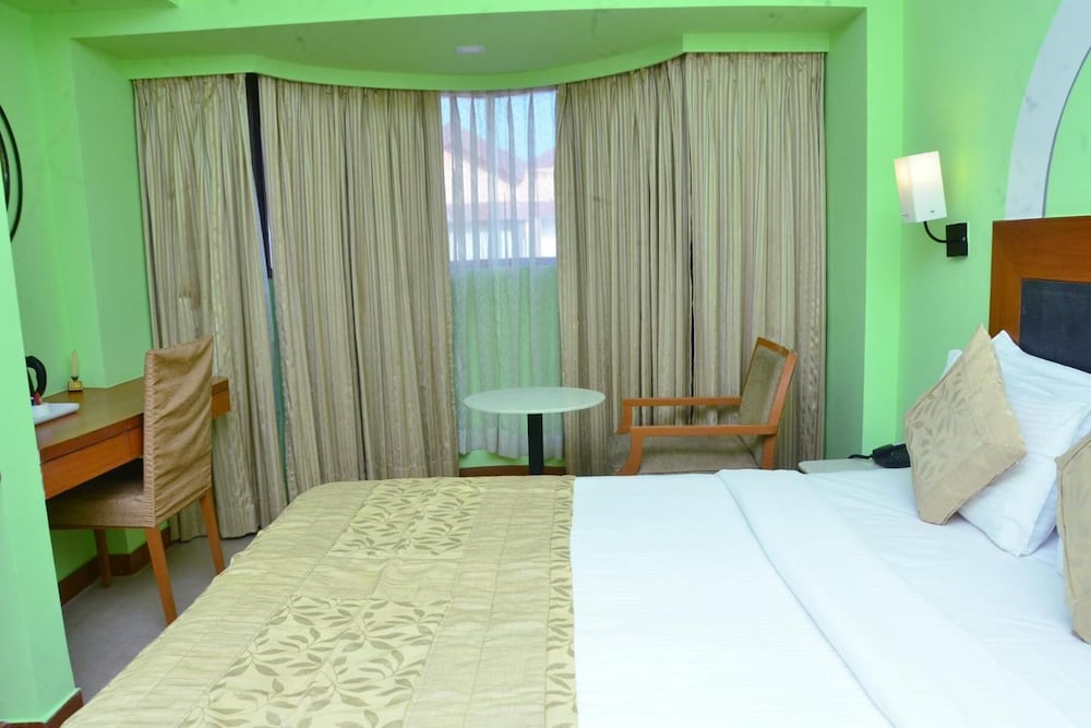 The Orchid Passaros Goa Adults Only 9/48