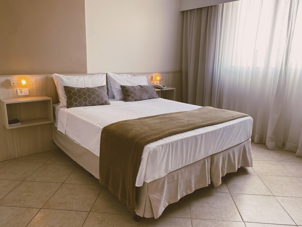 Binder Hotel Quality Inn 11/46