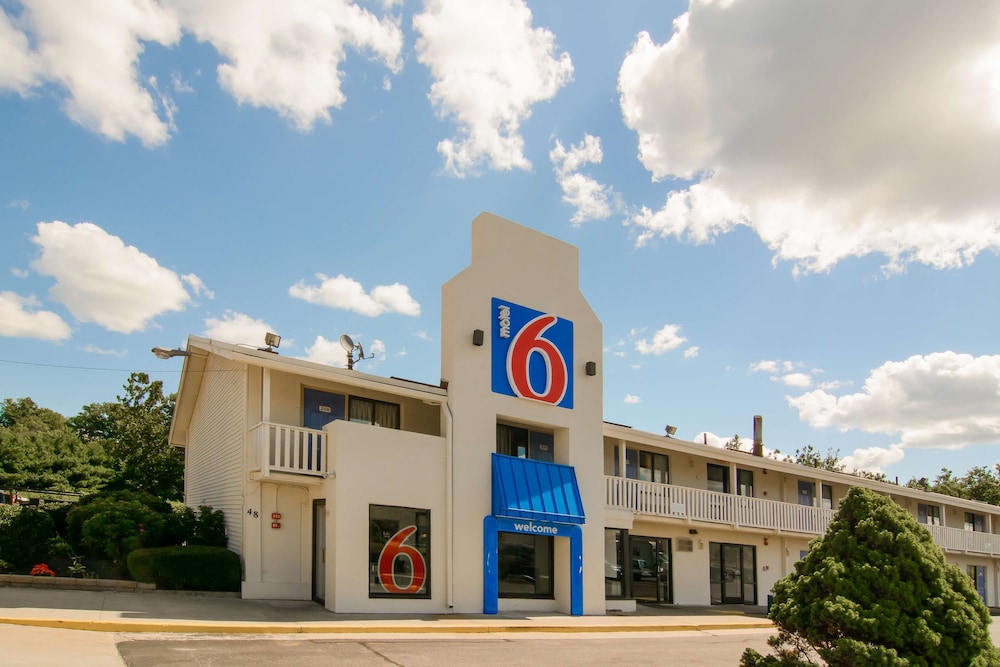 Motel6 Leominster, MA 38/43