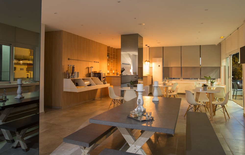 Theofilos Hotel 37/49