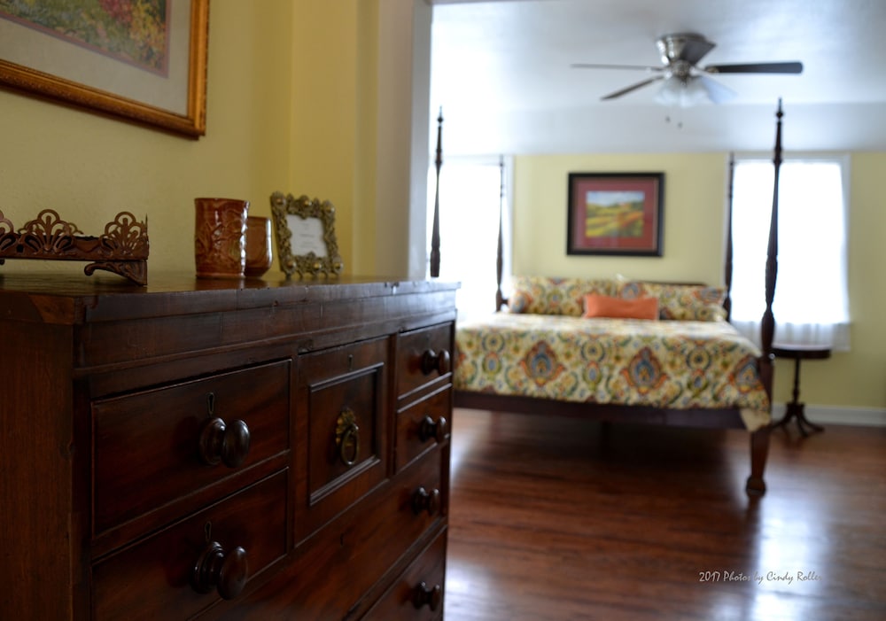 The Oaks Bed and Breakfast 8/60