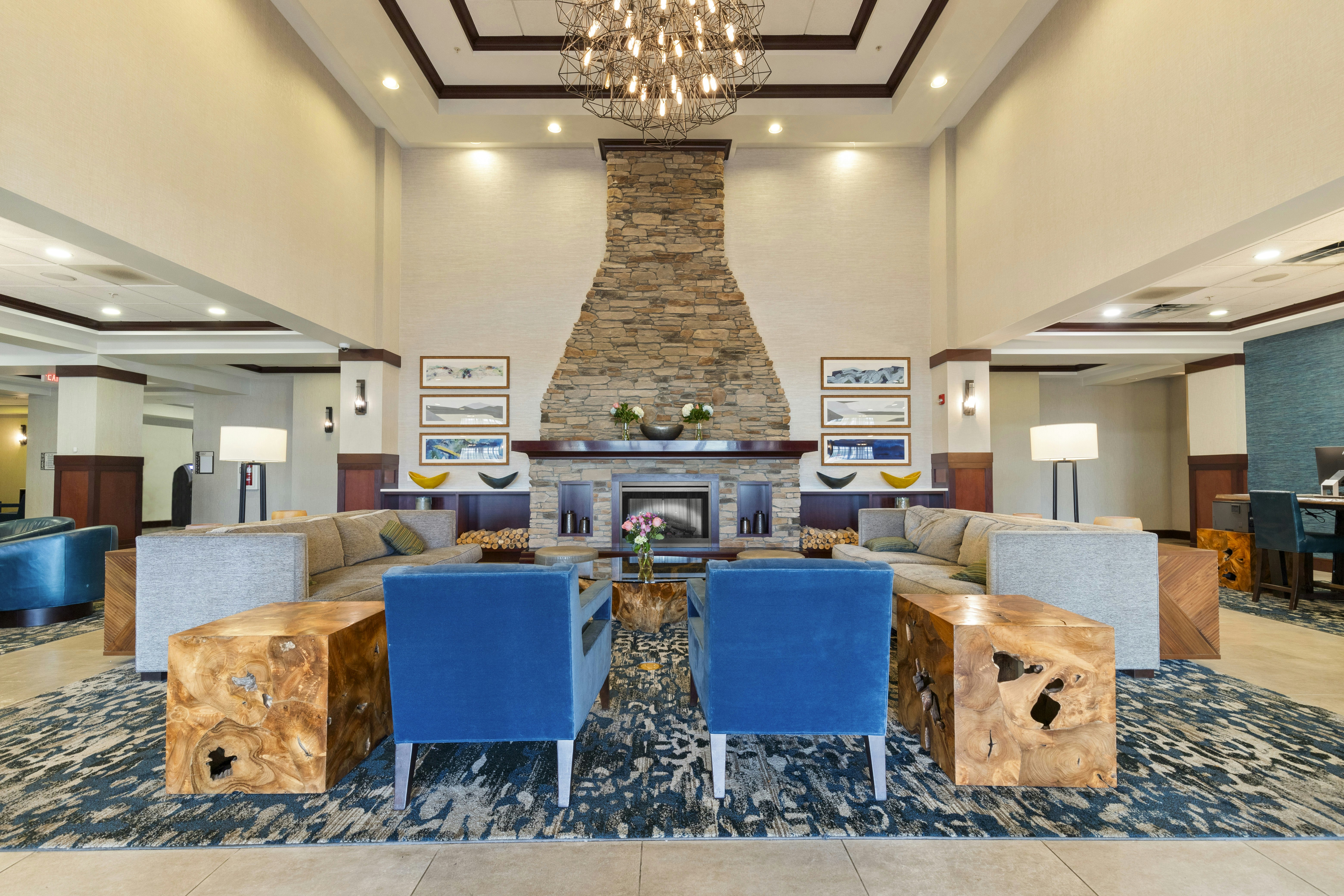 Doubletree By Hilton Front Royal Blue Ridge Shadows 12/25