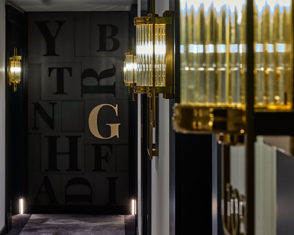 Garamond, a Tribute Portfolio Hotel 14/24