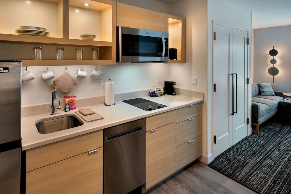 TownePlace Suites Portland Airport ME 30/30