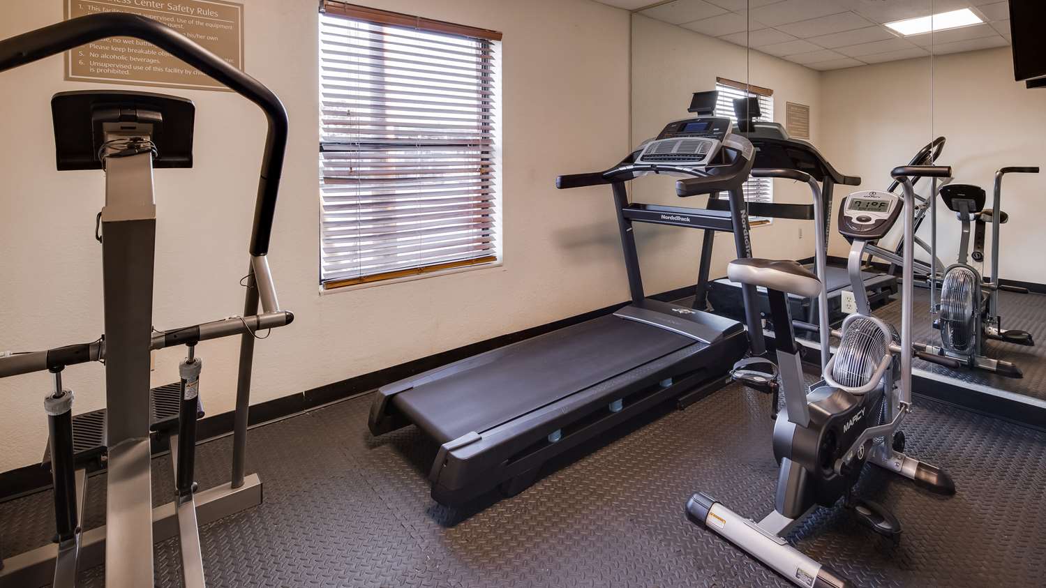 Best Western Rayne Inn 14/26