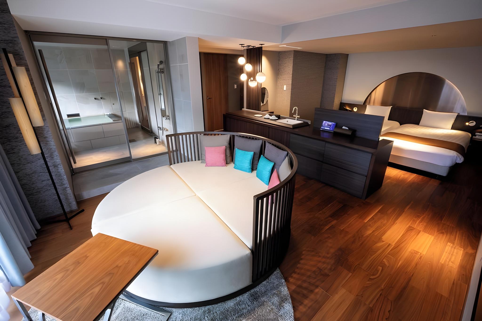 Gold, Premium, Twin Beds
