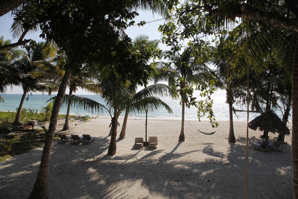 Silver Sand Beach Resort 33/50