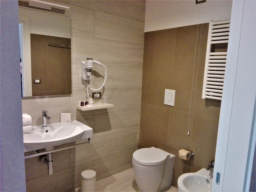 Hotel D Aragona 40/40