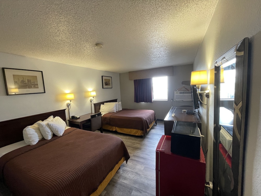 Magnuson Hotel Fort Wayne North Coliseum 41/63