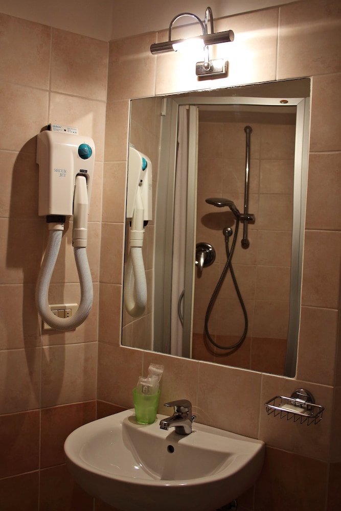 Primavera Mini Hotel 47/63