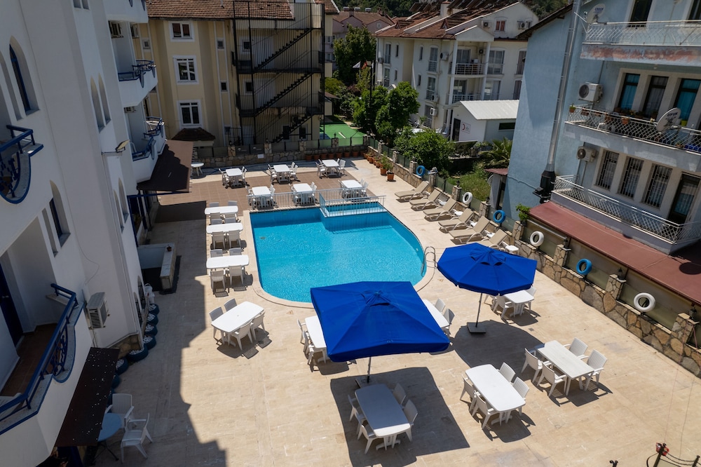 Otel Eroglu 32/44