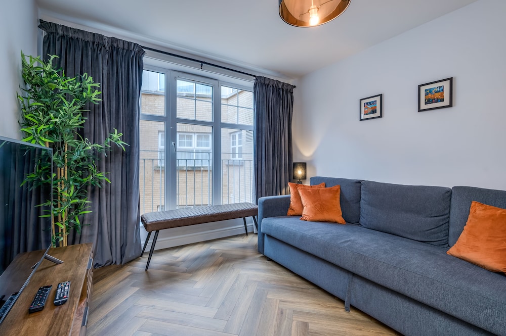 Alfred St Apartment 33/50