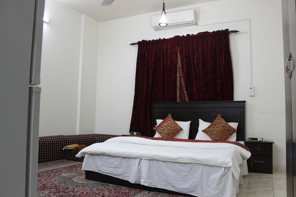 العييري للوحدات السكنية 4(Al Eairy Furnished Apartments - Al Bahah 4) 15/40