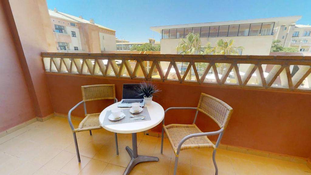 Leo Punta Umbria III Adults Only 18/23