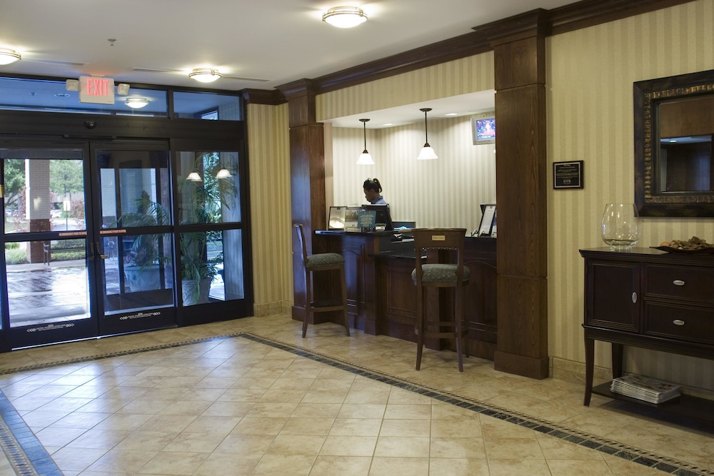 Staybridge Suites Memphis-Poplar Ave East 14/73