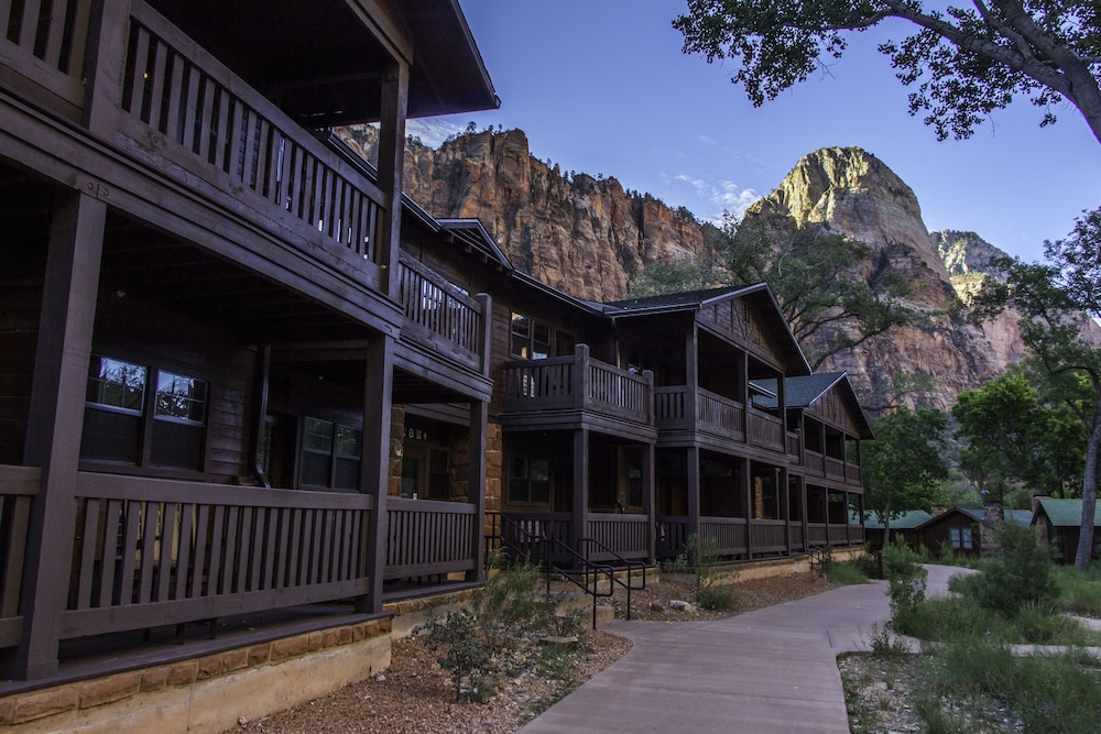 Zion Lodge Inside The Park 1/41