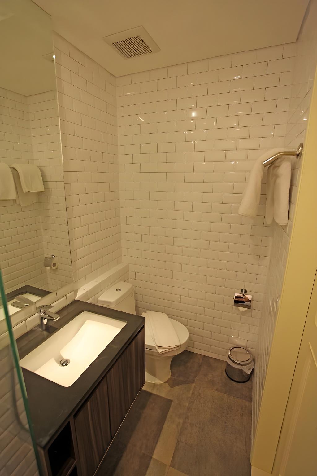 Helios Hotel Bone 48/48