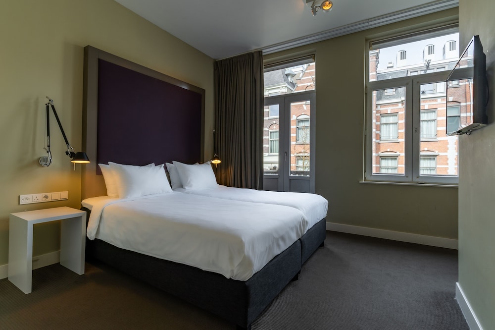 ROOM, TRIPLE, ANNEX