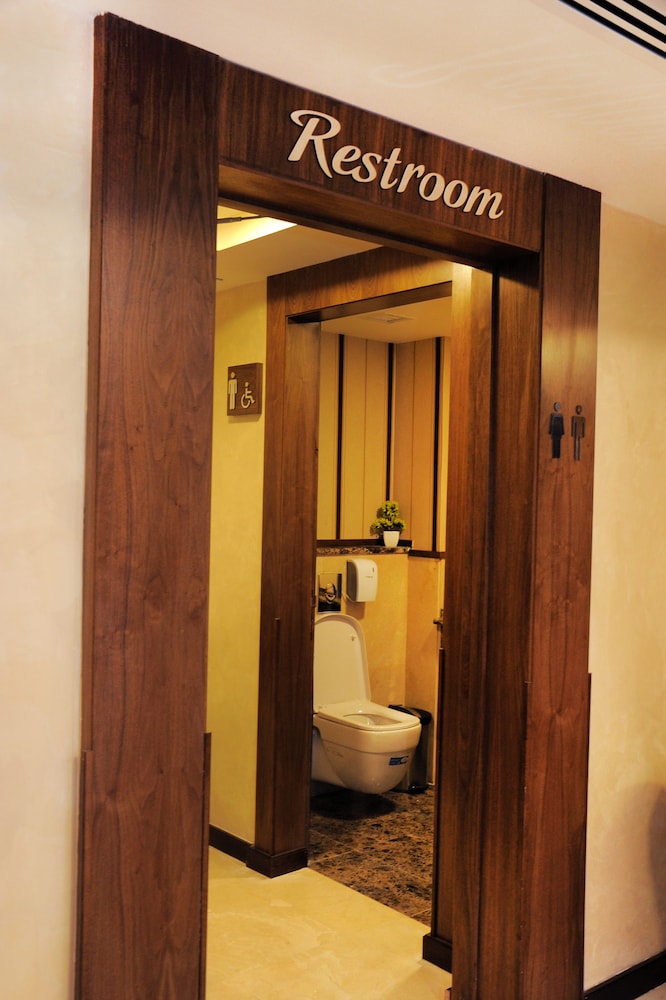Raed Hotel Suites 39/39