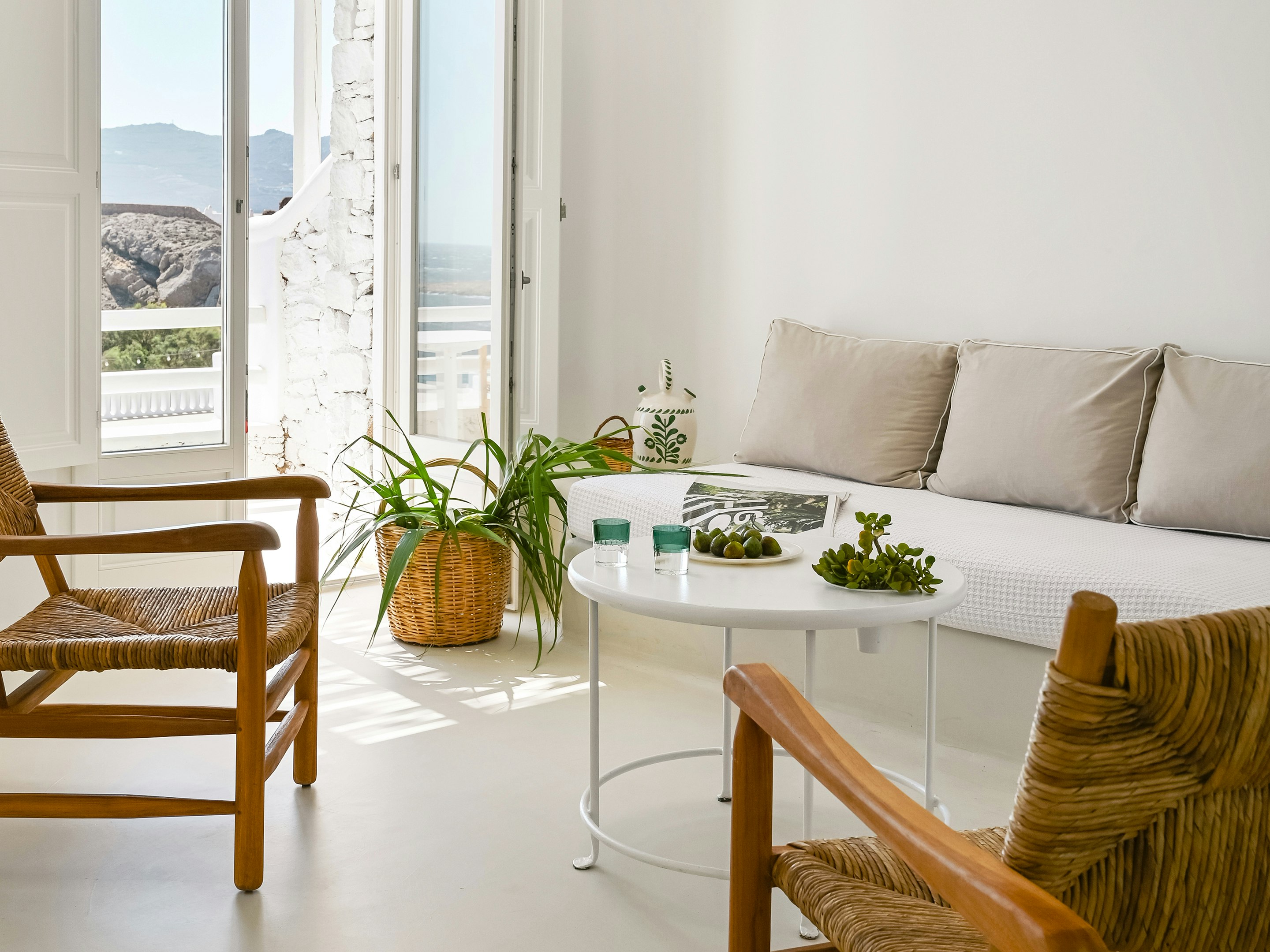 Mykonos Lolita, A Resort to Live 24/47