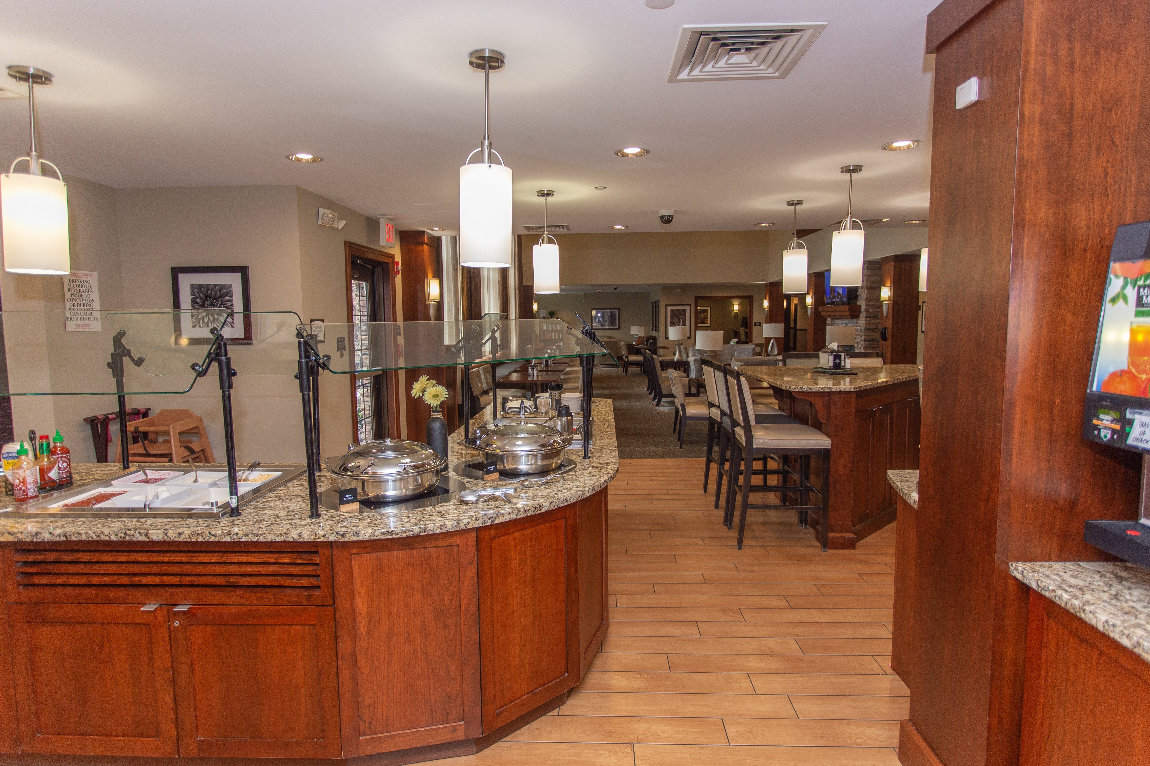 STAYBRIDGE SUITES BOWLING GREEN 41/68