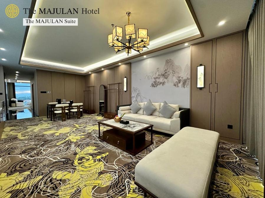 The MAJULAN Hotel 28/43