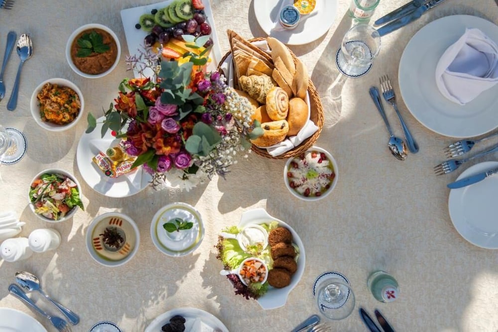 فيتوري بالاس(Vittori Palace Hotel and Residences) 44/46