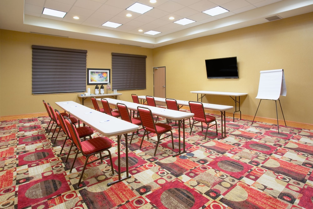 Holiday Inn Express Hotel Amp Suites Truth Or Consequences 60/76