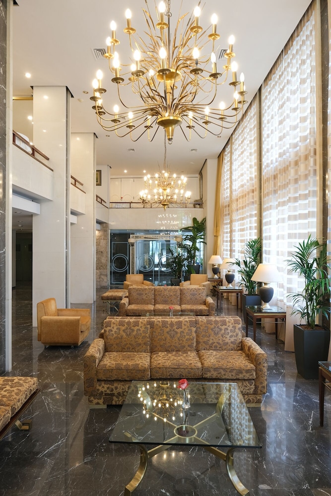 Ilisia Hotel 15/68