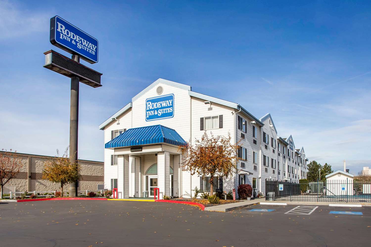 Rodeway Inn & Suites Nampa 20/20