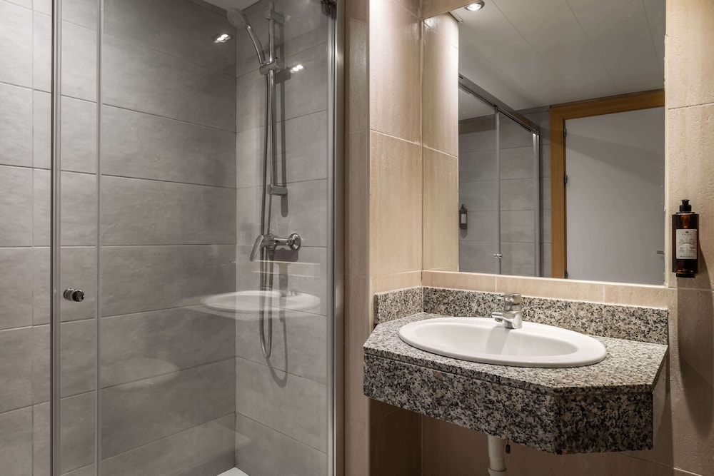 Apartamentos Vistasol 76/80