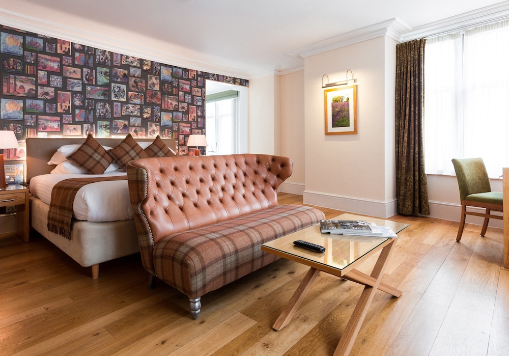 Abode Canterbury 21/44