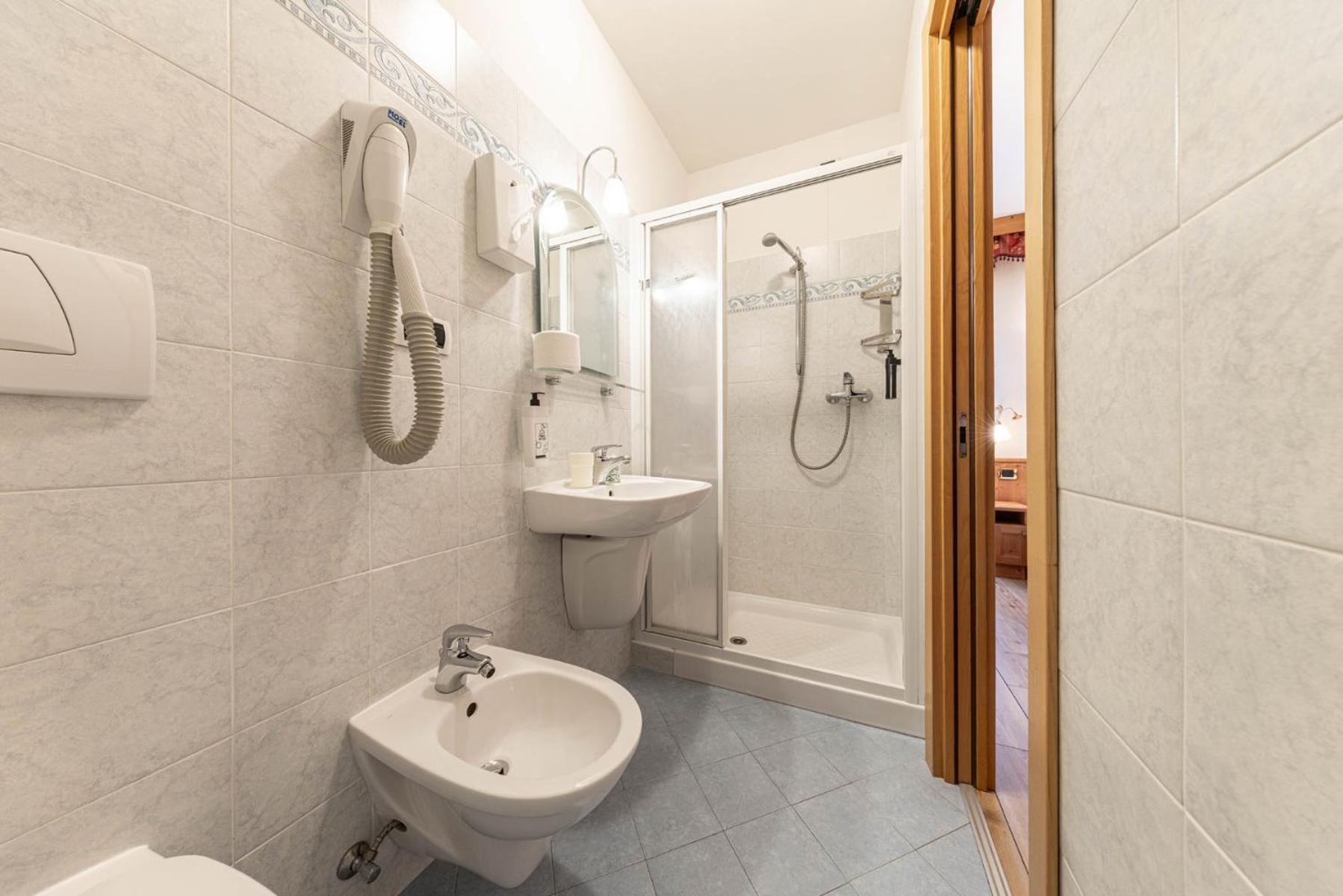 FAMILY HOTEL LA PERLA 53/53