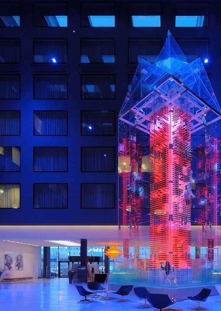 Radisson Blu Hotel Zurich Airport 8/72