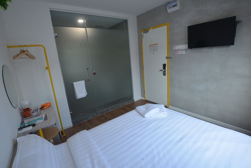 Vrest Hotel 10/33