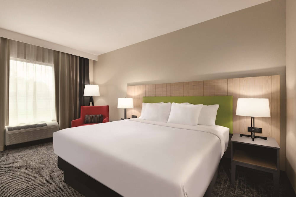 Country Inn & Suites by Radisson Macon West, GA 10/28